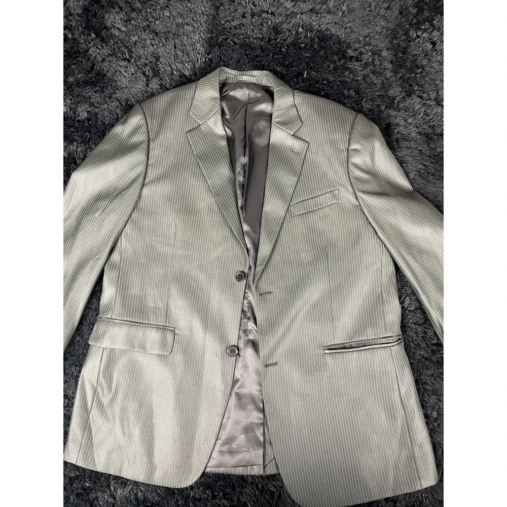 Hugo Boss super 110